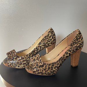 Franco Sarto Leopard Print Peep Toe Cork Heels With Bows Size 7.5